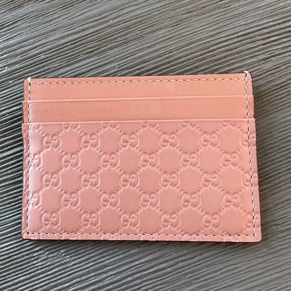 Gucci Accessories - NEW Gucci Soft Pink Guccisima Card Holder